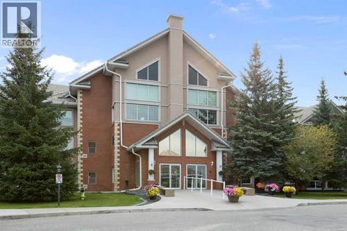 6868 Sierra Morena Blvd Sw, Calgary, AB, T3H3R6 | Card Image