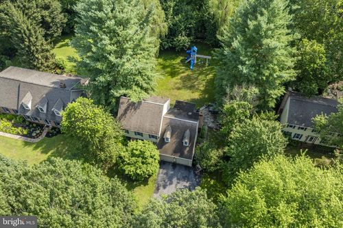 109 Bentley Ln, Lancaster, PA, 17603-6224 | Card Image