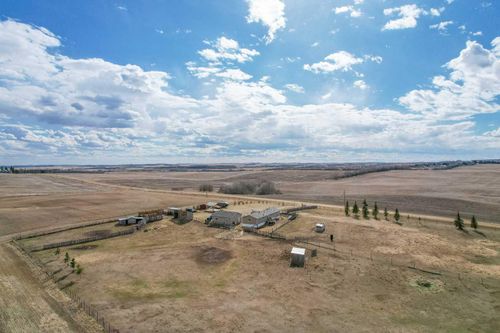 40321 Range Road 251, Rural Lacombe County, AB, T0C0Y0 | Card Image