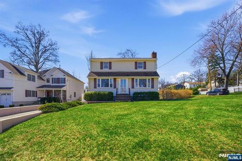 25 S Belair Ave, Cedar Knolls, NJ, 07927-1517 | Card Image