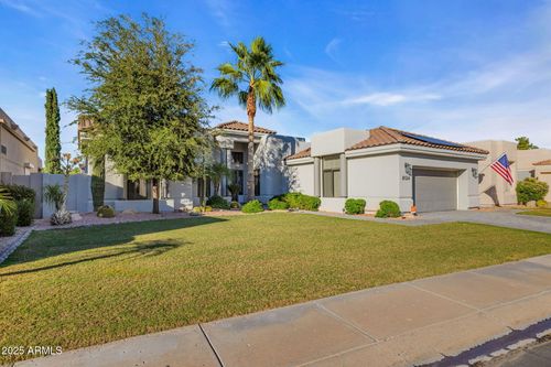 8124 E Jenan Dr, Scottsdale, AZ, 85260-5616 | Card Image