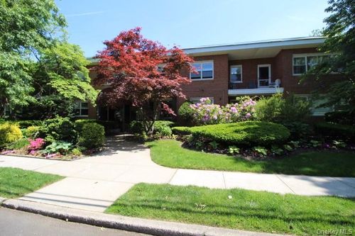2-a-463 Summit Avenue, Hempstead, NY, 11516 | Card Image