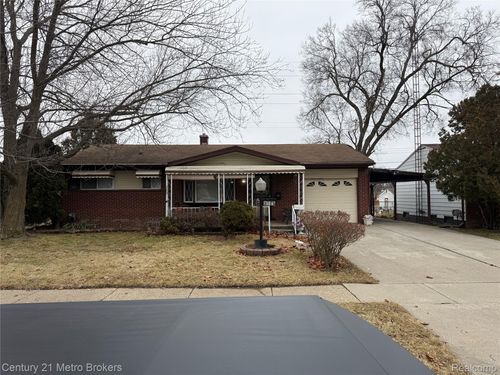 6126 Titan Rd, Mount Morris, MI, 48458-2616 | Card Image