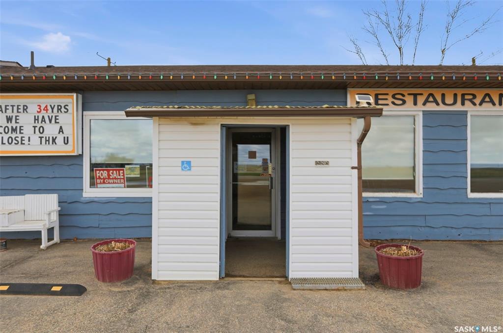 Commercial Sale in Elbow 4