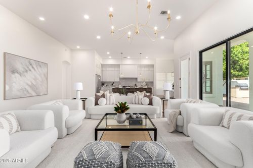 902 E Coconino Pl, Chandler, AZ, 85249-2708 | Card Image