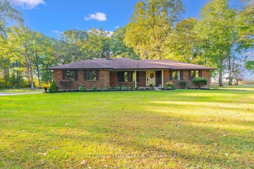 22775 Dogwood Rd, Newbury, ON, N0L1Z0 | Card Image