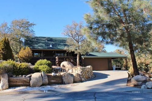 2 Grove Park Way, Kernville, CA, 93238 | Card Image