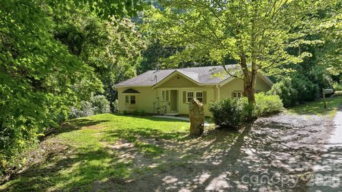 583 Dark Ridge Rd, Sylva, NC, 28779-8926 | Card Image