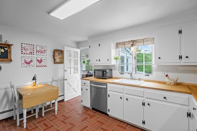 98 Whisconier Rd, House other with 4 bedrooms, 3 bathrooms and null parking in Brookfield CT | Image 7