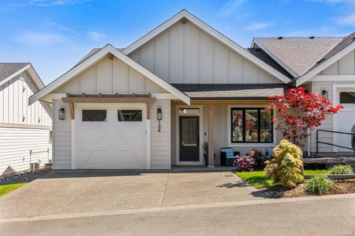124-4098 Buckstone Rd, Courtenay, BC, V9N0H2 | Card Image