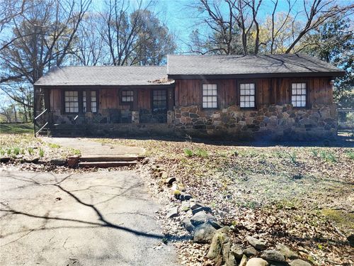 104 Jarrett St, Valley, AL, 36854-4213 | Card Image