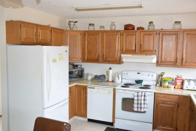 7113 99 St, House other with 3 bedrooms, 2 bathrooms and 4 parking in Peace River AB | Image 10
