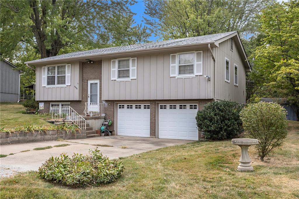 Newton Ave, Kansas City, MO 64129
