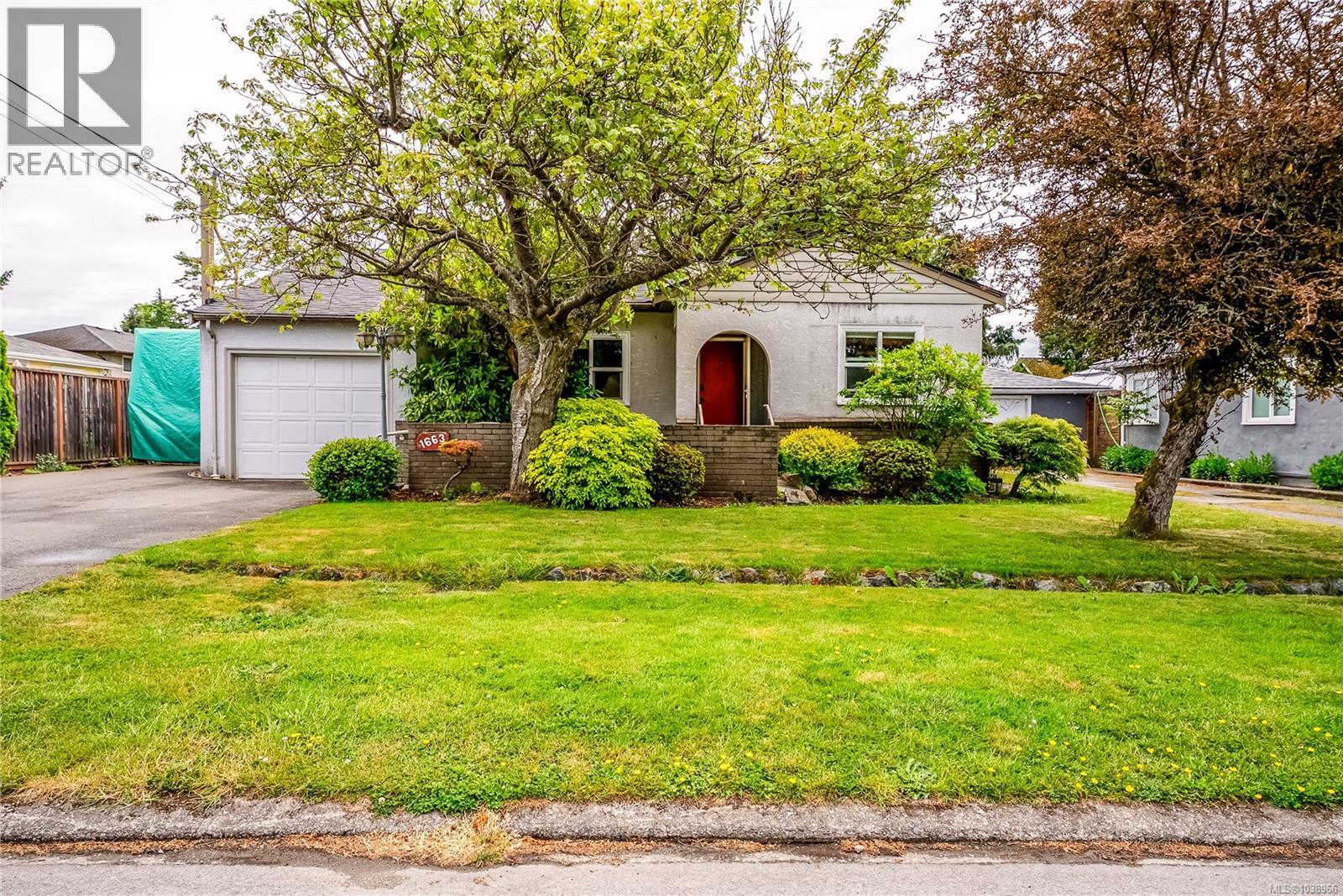 Residential in Saanich 3