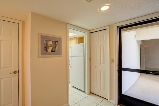 APT-101 - 6175 S Mirror Lake Dr, House attached with 2 bedrooms, 2 bathrooms and null parking in Sebastian FL | Image 6