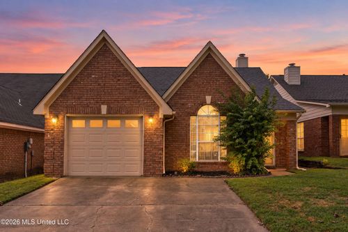 7823 Chesterfield Dr S, Southaven, MS, 38671-6203 | Card Image