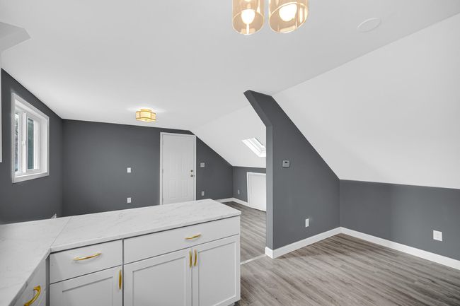 Suite B Kitchen Dining | Image 21