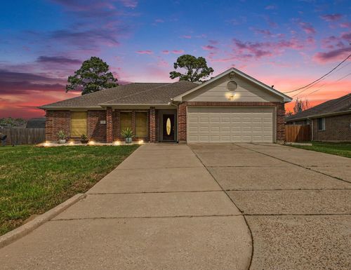 718 Fairfield St, La Porte, TX, 77571-7155 | Card Image