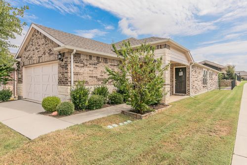 7601 Heritage Dr, Aubrey, TX, 76227-2137 | Card Image