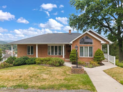 5418 5th Ave, Altoona, PA, 16602-1314 | Card Image