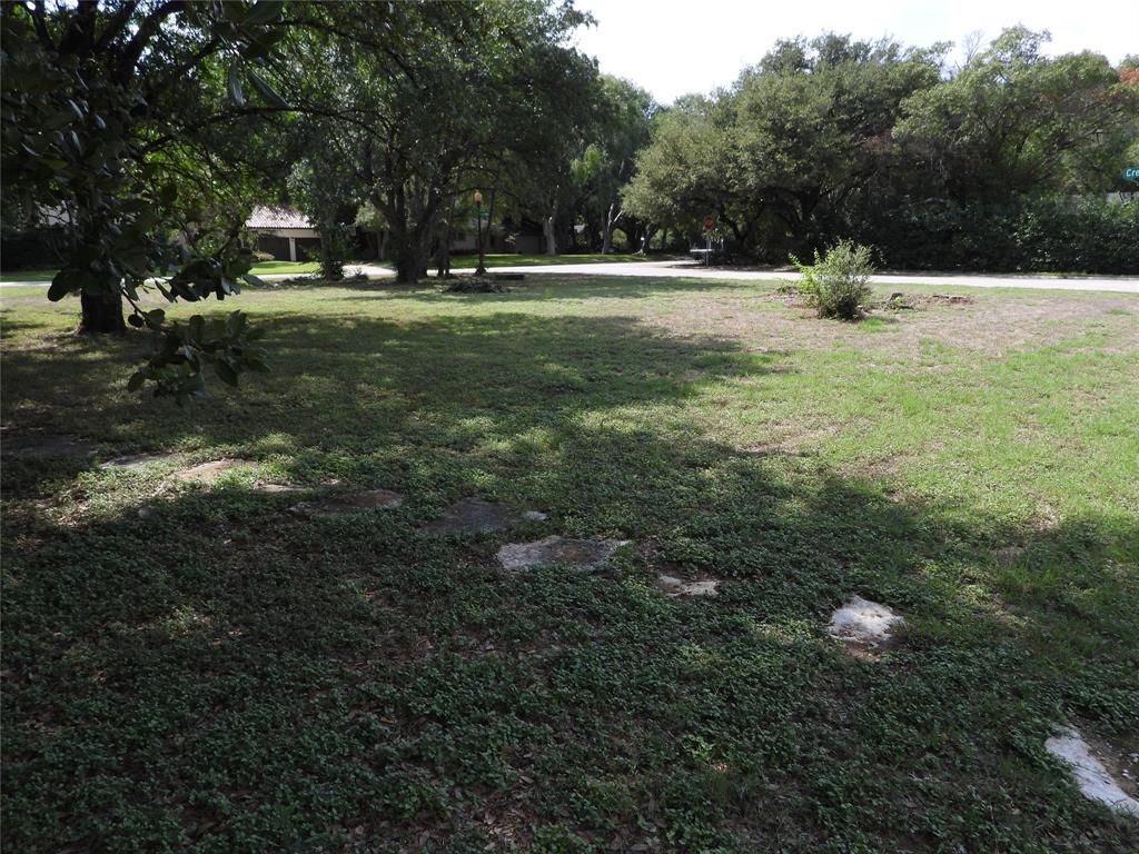Lindenwood Dr, Fort Worth, TX 76107