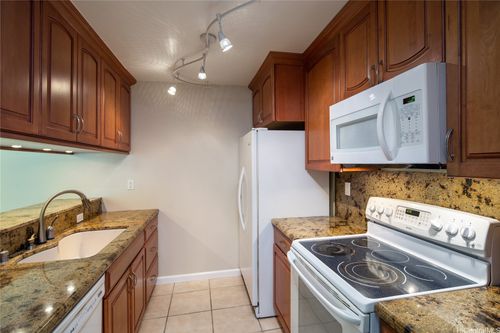 204-1015 Aoloa Pl, Kailua, HI, 96734-5203 | Card Image