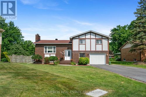 601 Kirkwood St, Cornwall, ON, K6H5Y9 | Card Image