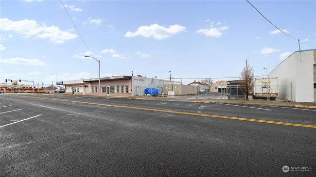 508 E 3 Rd Ave, Home with 0 bedrooms, 0 bathrooms and 20 parking in Moses Lake WA | Image 5