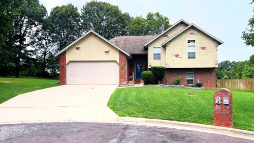 4 Remington Dr, Monett, MO, 65708-9196 | Card Image