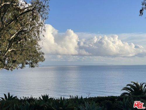 315 Via De La Paz, Pacific Palisades, CA, 90272-4631 | Card Image