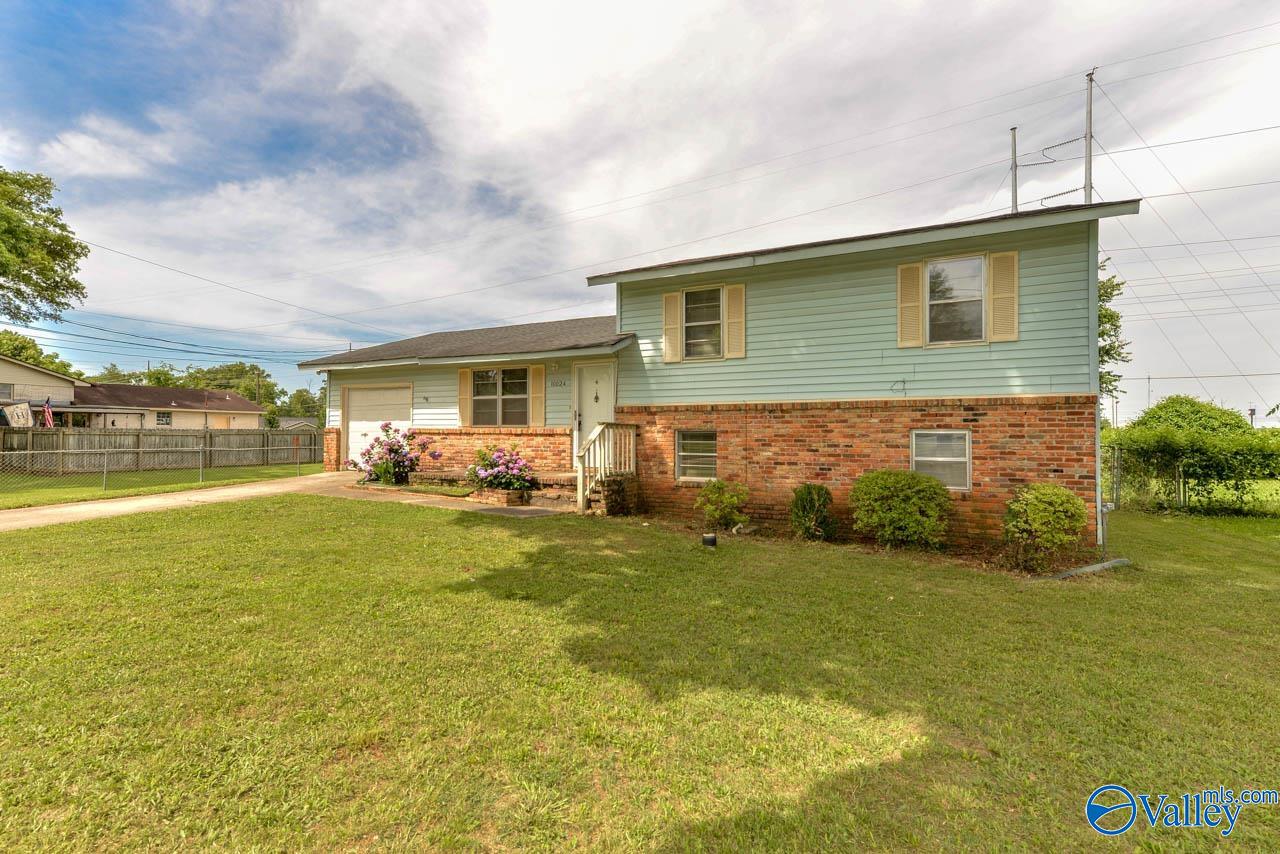 Strong Dr, Huntsville, AL 35803