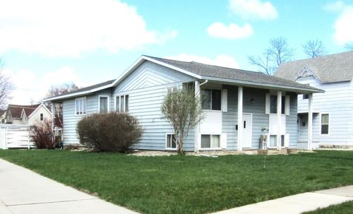 107 3rd Ave, Madison, MN, 56256-1534 | Card Image