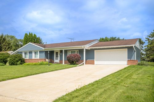 108 Shirley Ave, ROCHELLE, IL, 61068-2136 | Card Image