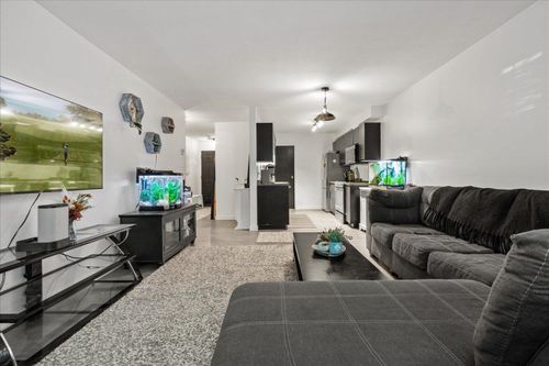 111-7694 Evans Rd, Chilliwack, BC, V2R3W3 | Card Image