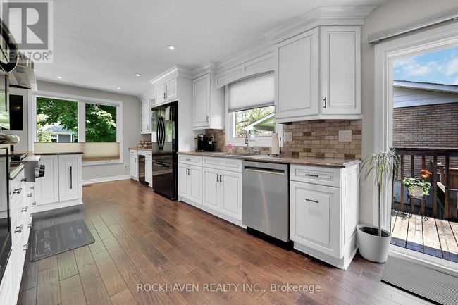 22 Nelson Street, House other with 3 bedrooms, 2 bathrooms and 5 parking in Hamilton (Waterdown) ON | Image 12