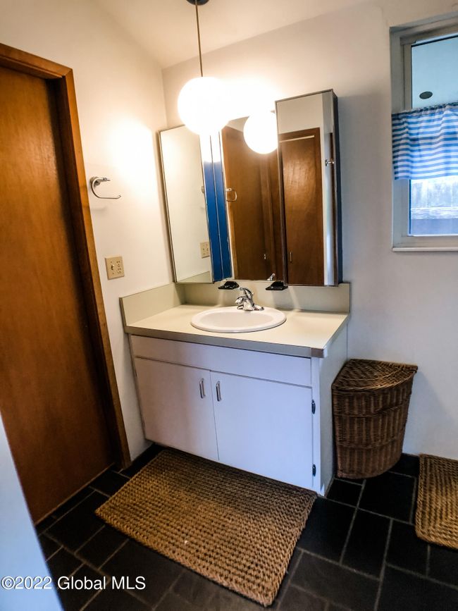 171 Droms Road, Sold in Glenville Zoocasa