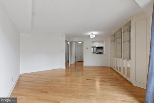 431-2100 Langston Blvd, ARLINGTON, VA, 22201-3560 | Card Image