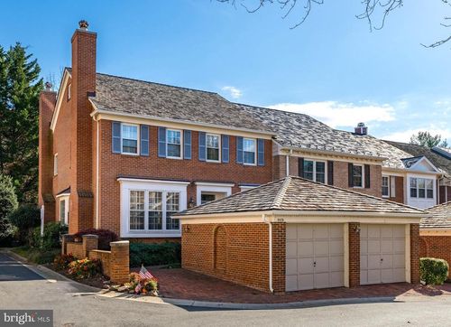 8025 Rising Ridge Rd, BETHESDA, MD, 20817-6958 | Card Image