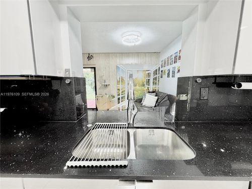 7005 Nw 94th Ave, Tamarac, FL, 33321-3038 | Card Image