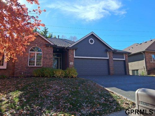 19921 Farnam St, Elkhorn, NE, 68022-4831 | Card Image