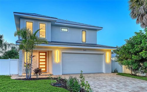 2483 Bay St, SARASOTA, FL, 34237-8116 | Card Image