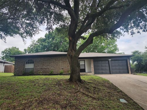 5309 Wolens Way, Fort Worth, TX, 76133-4818 | Card Image