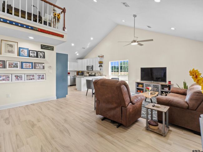 1845 Myrtle, House other with 3 bedrooms, 2 bathrooms and null parking in Diana TX | Image 5