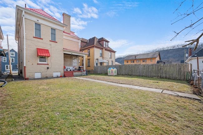 205 4 Th St, House other with 4 bedrooms, 2 bathrooms and null parking in Freeport PA | Image 45