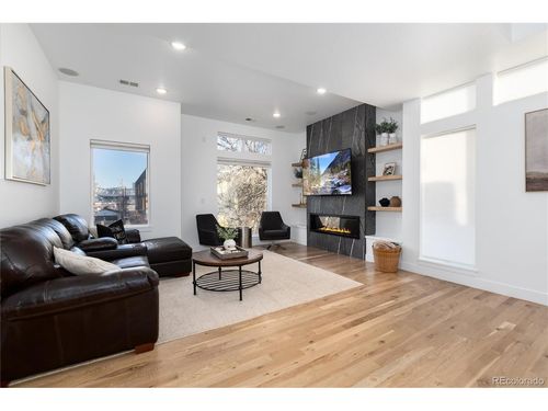 4-1733 Grove St, Denver, CO, 80204-1718 | Card Image