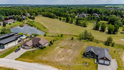 8 Deanna Dr, Wasaga Beach, ON, L9Z1J5 | Card Image