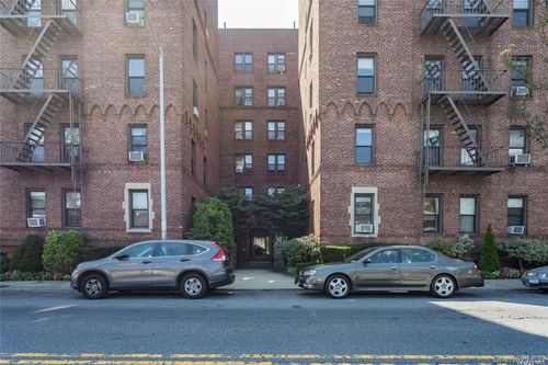 5b-167-10 Crocheron Ave, Flushing, NY, 11358 | Card Image