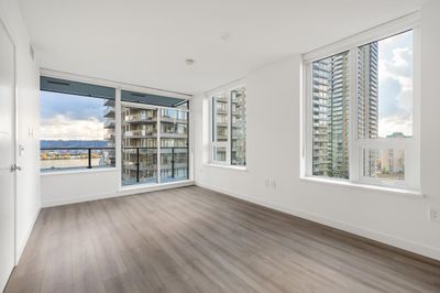 1309 - 823 Carnarvon St, Condo with 2 bedrooms, 2 bathrooms and 1 parking in New Westminster BC | Image 2