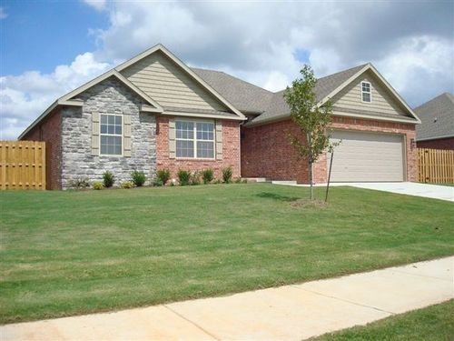 2406 Sw Montana Ave, Bentonville, AR, 72713-8394 | Card Image