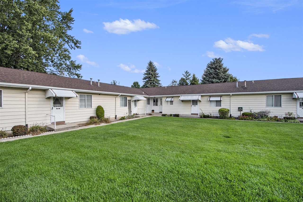 Leisure South Dr, Grand Rapids, MI 49548